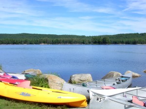 Tully Lake, a great spot for canoeing or kayaking Tully Lake, a great spot for canoeing or kayaking