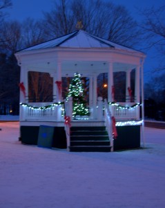 The Petersham Town Common, decked out for the holidays!